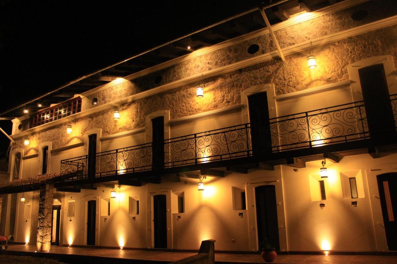 Hotel Atzalan Exterior photo