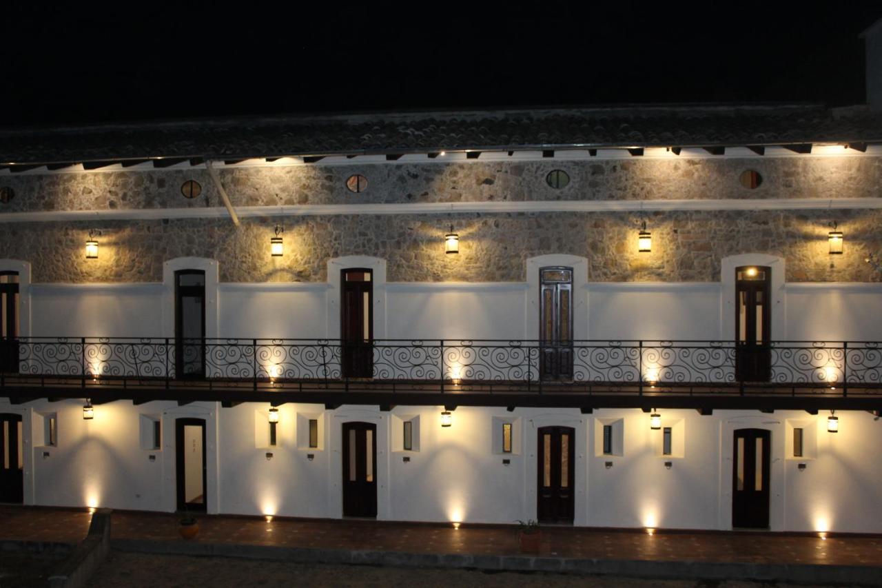 Hotel Atzalan Exterior photo