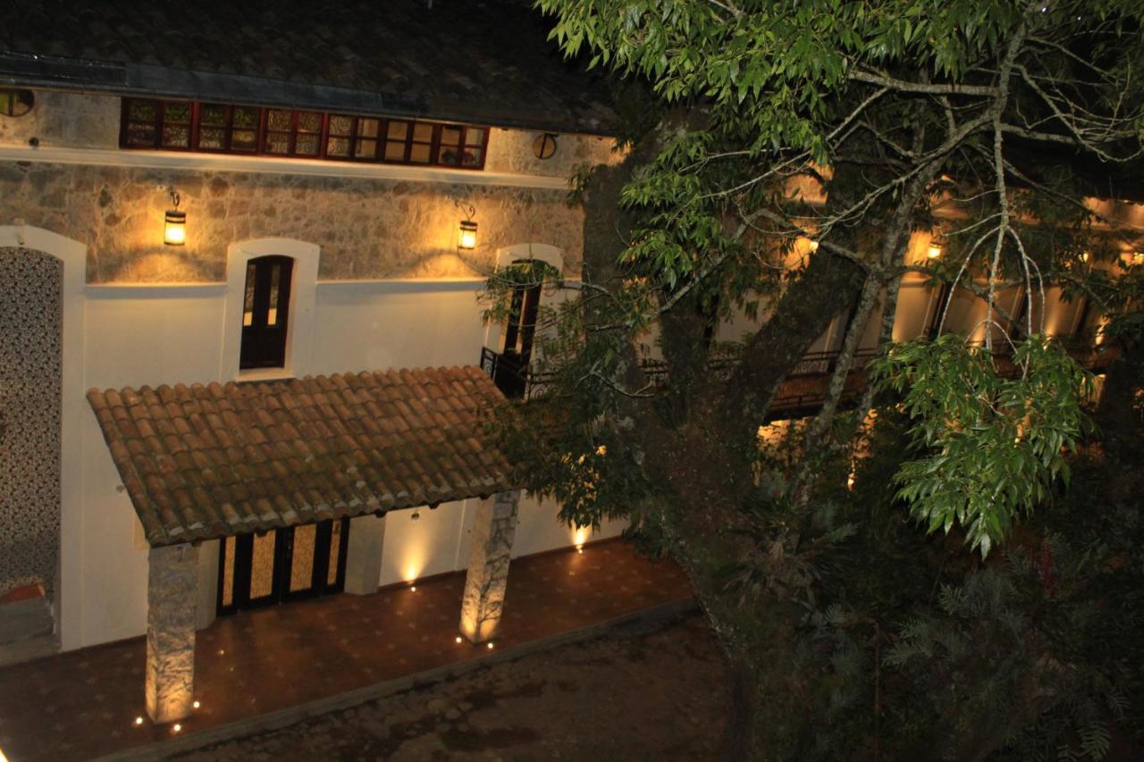 Hotel Atzalan Exterior photo