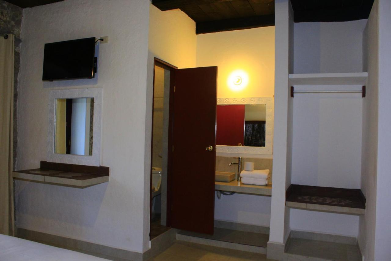Hotel Atzalan Exterior photo