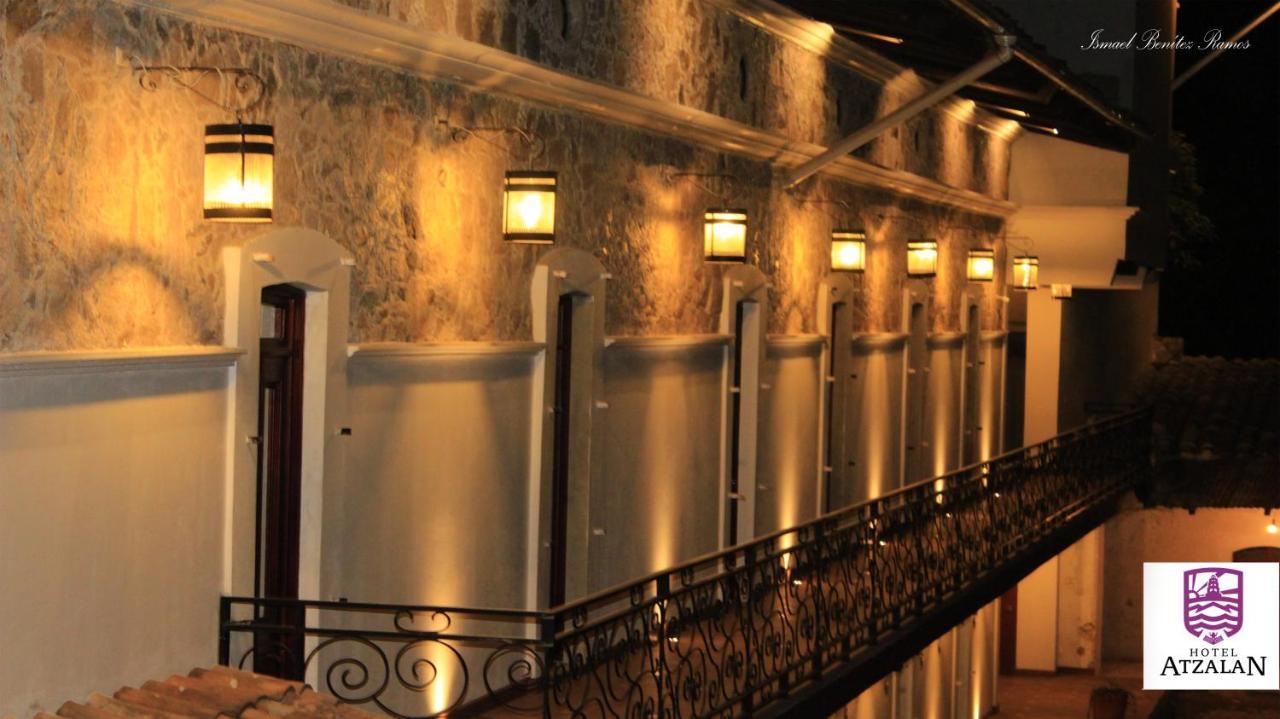 Hotel Atzalan Exterior photo