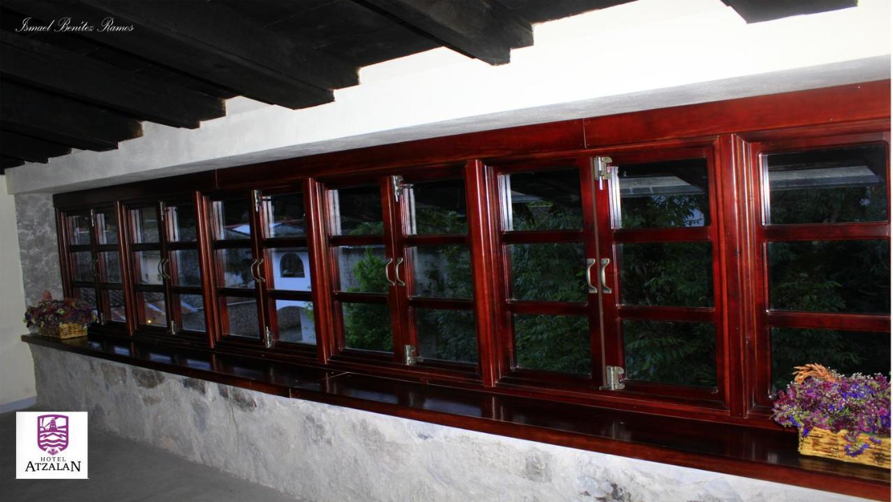 Hotel Atzalan Exterior photo