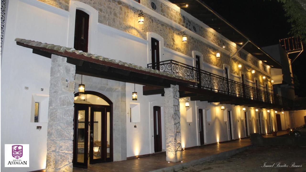 Hotel Atzalan Exterior photo